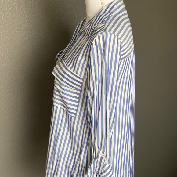 Long sleeve button down - Picture 2 of 4